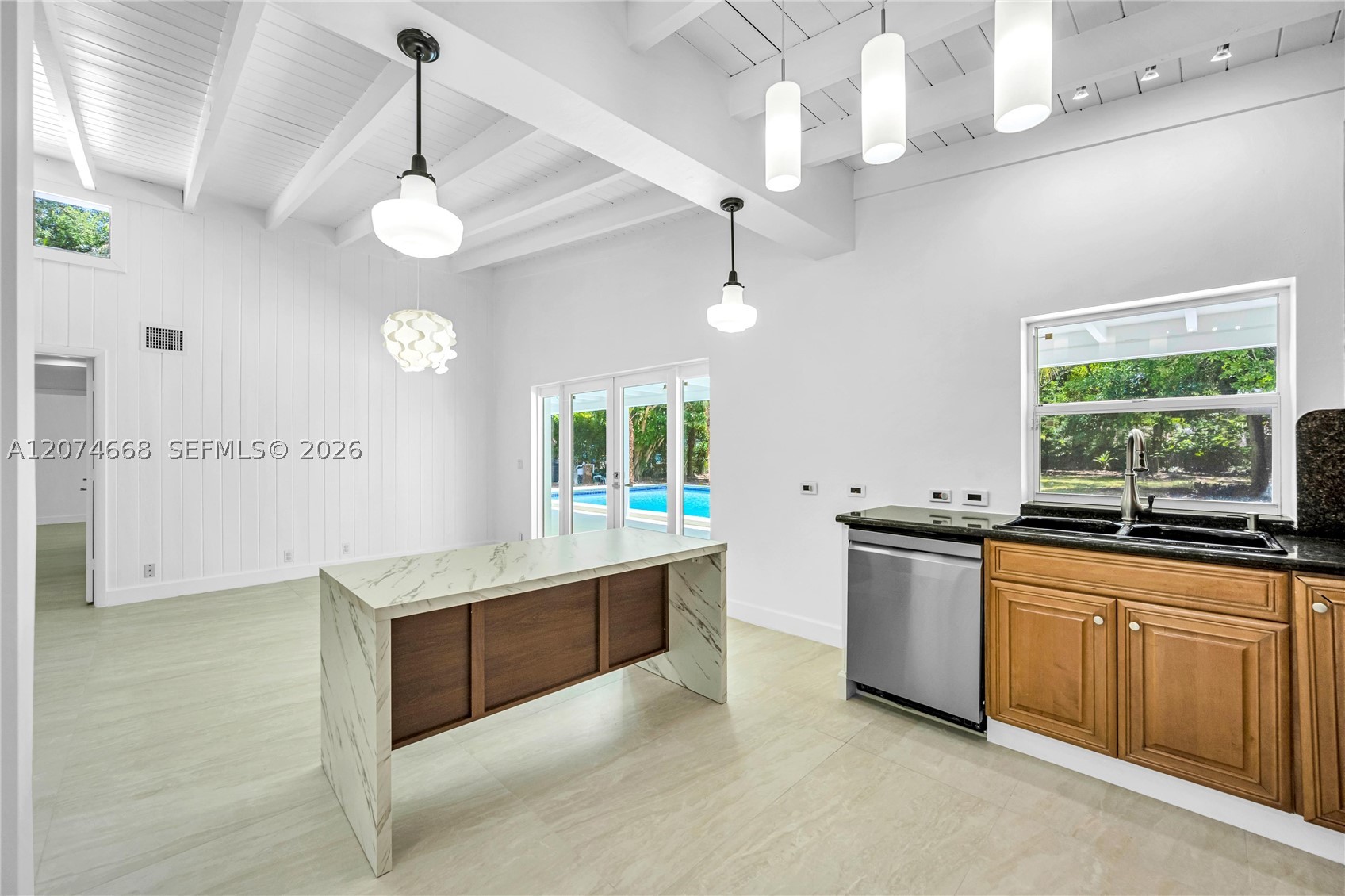 7480 SW 122nd St Pinecrest, FL 33156
