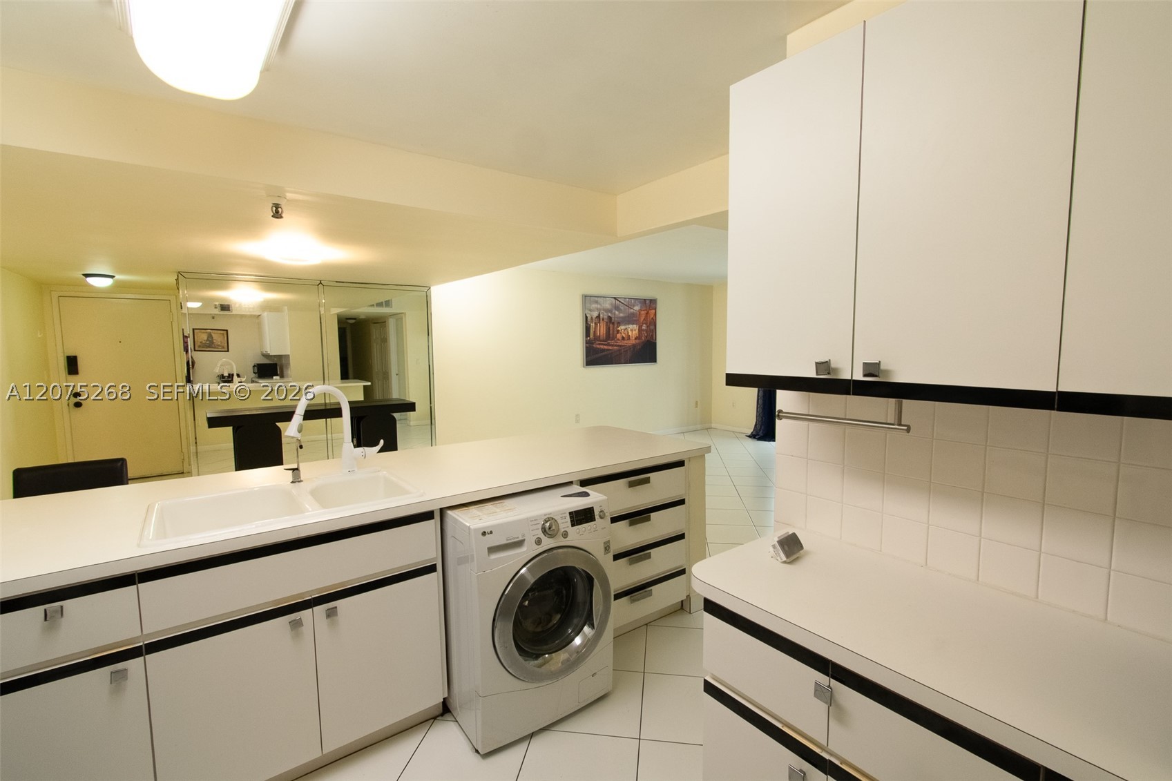 1623 Collins Ave #312 Miami Beach, FL 33139