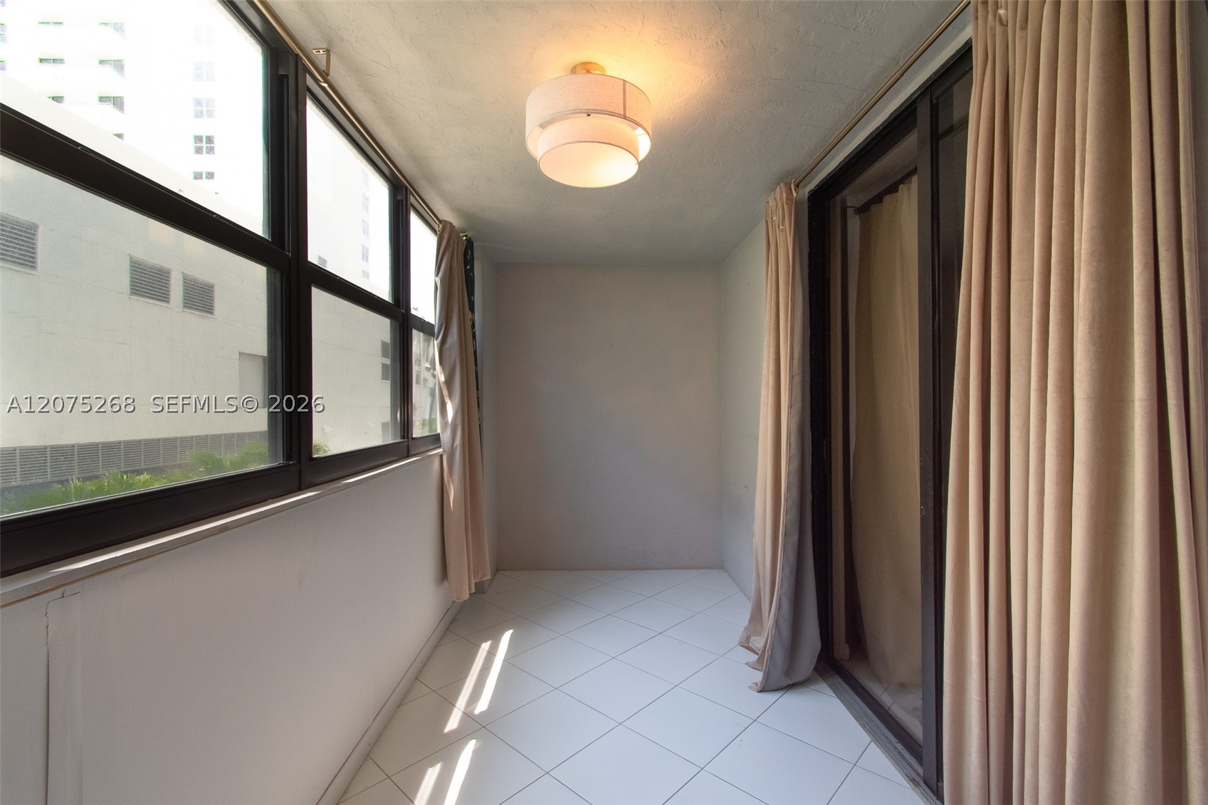 1623 Collins Ave #312 Miami Beach, FL 33139