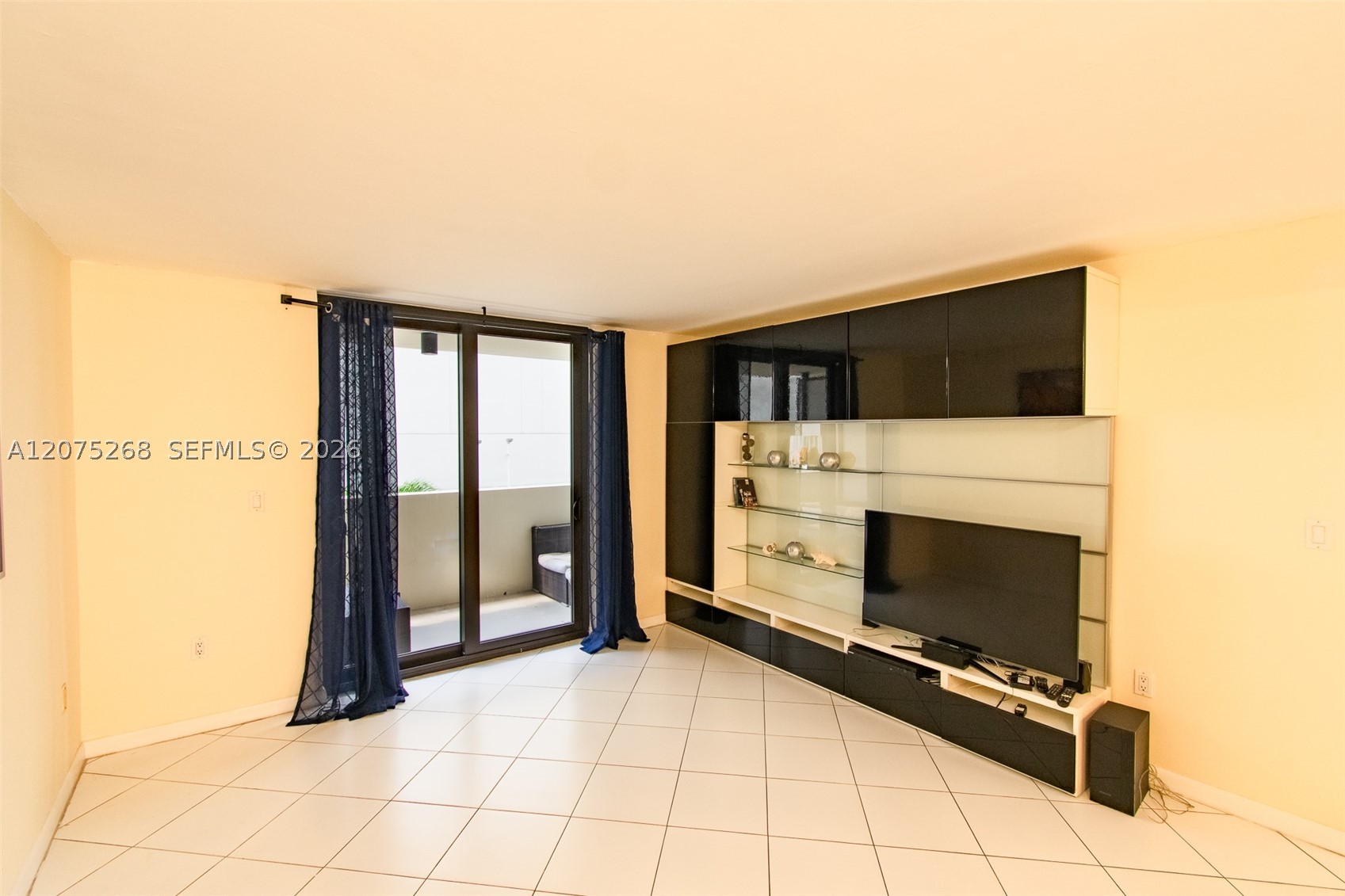 1623 Collins Ave #312 Miami Beach, FL 33139