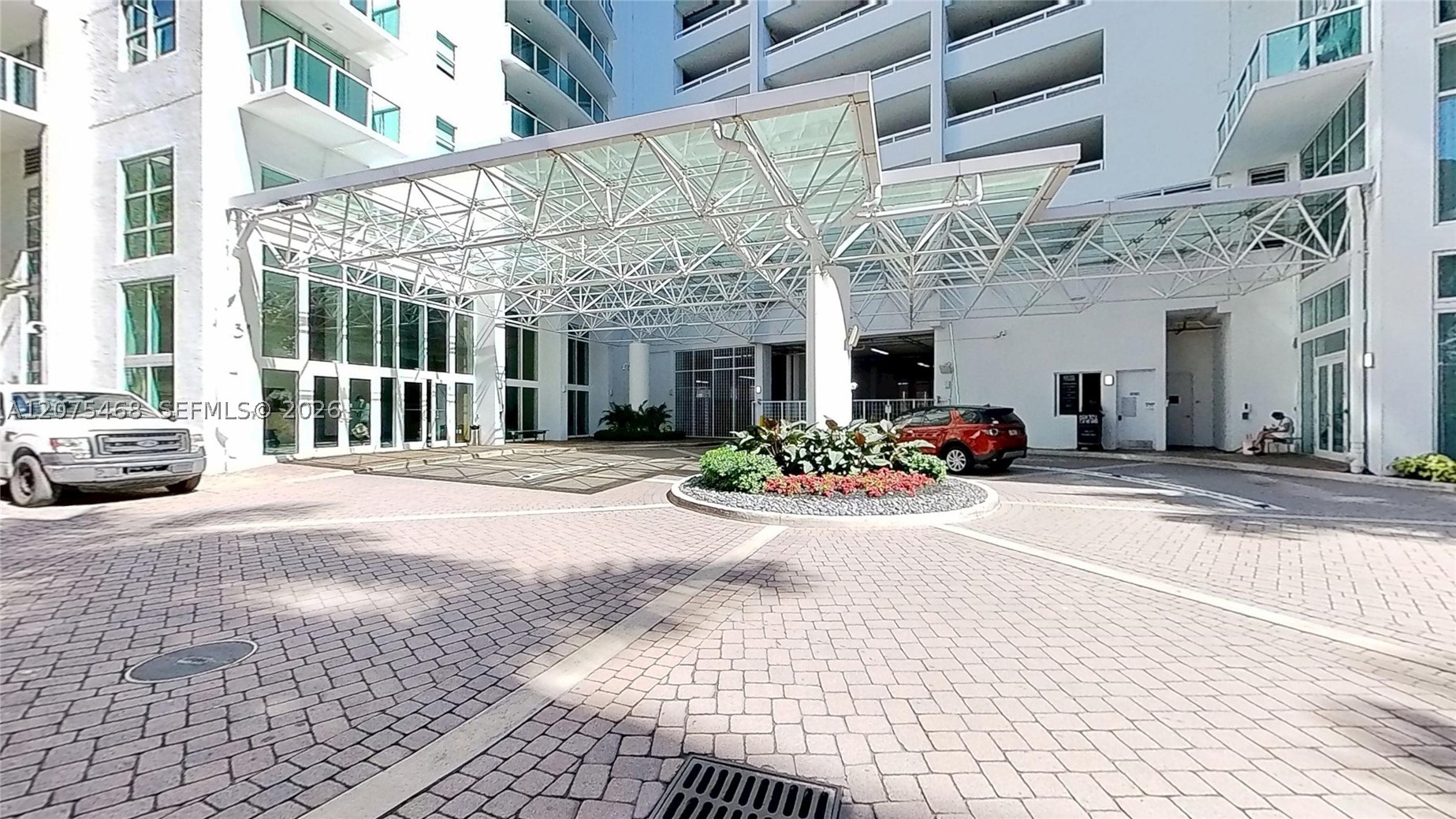 31 SE 5th St #4212 Miami, FL 33131