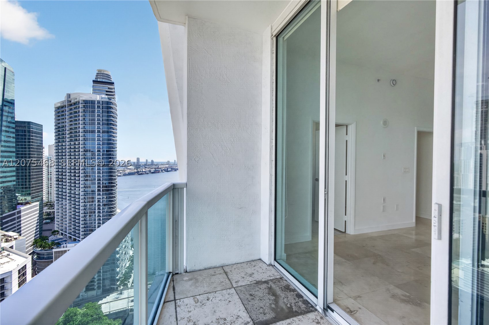 image Brickell on the River North26