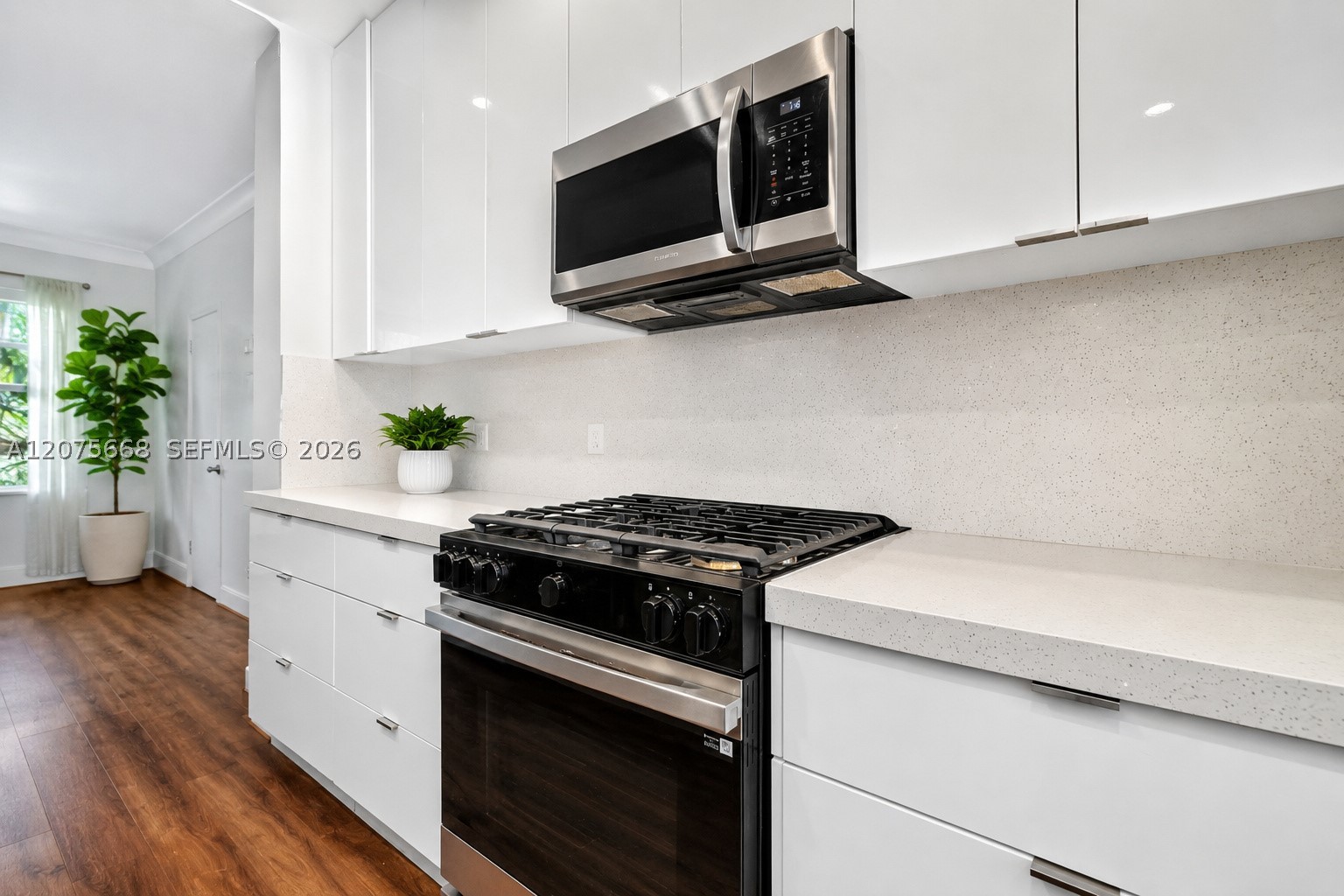 1446 Lenox Ave #5 Miami Beach, FL 33139