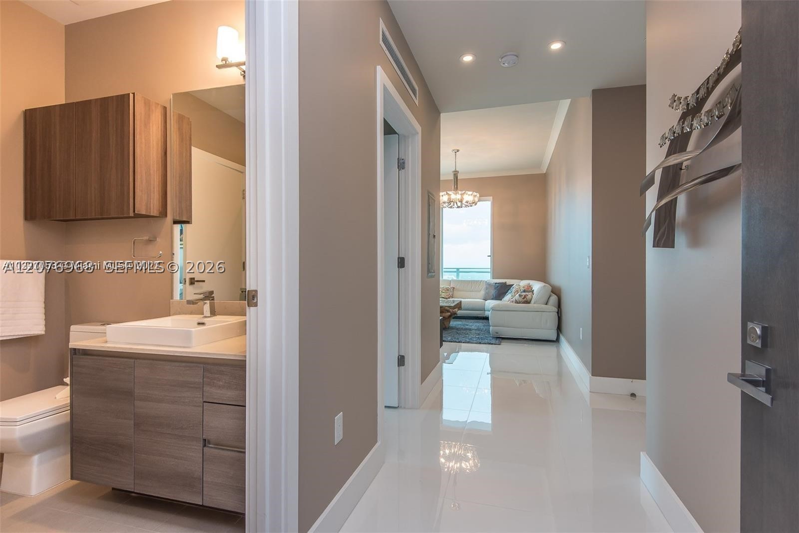 1080 Brickell Ave #4201 Miami, FL 33131