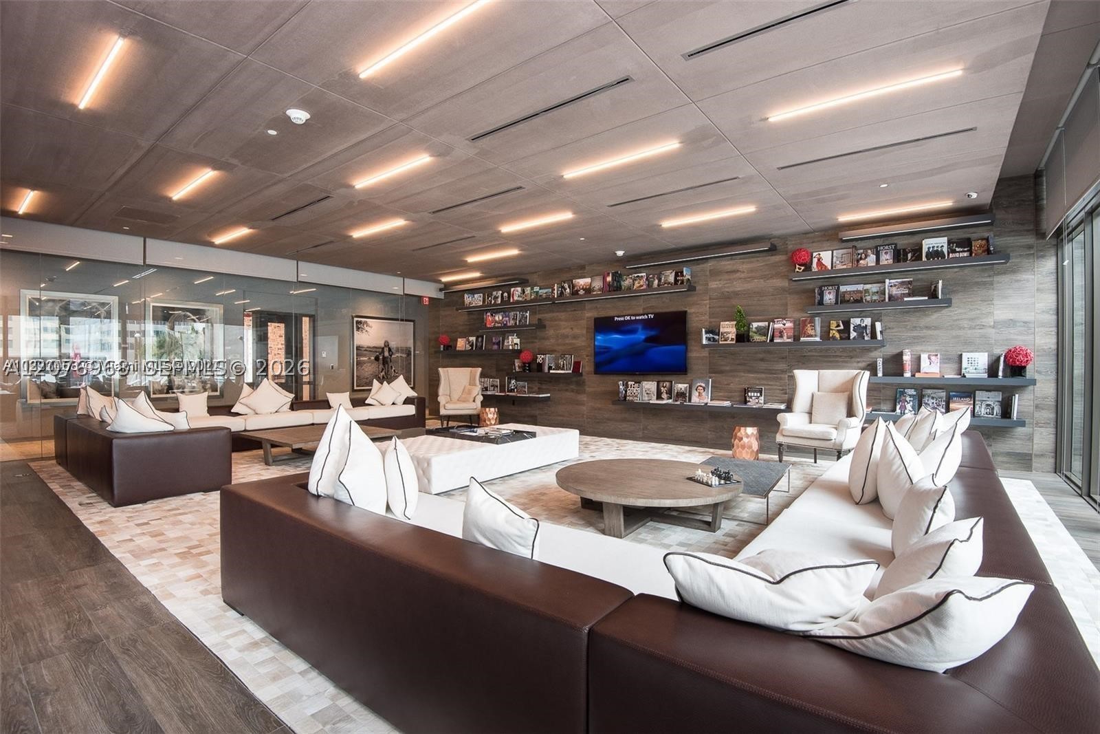 1080 Brickell Ave #4201 Miami, FL 33131