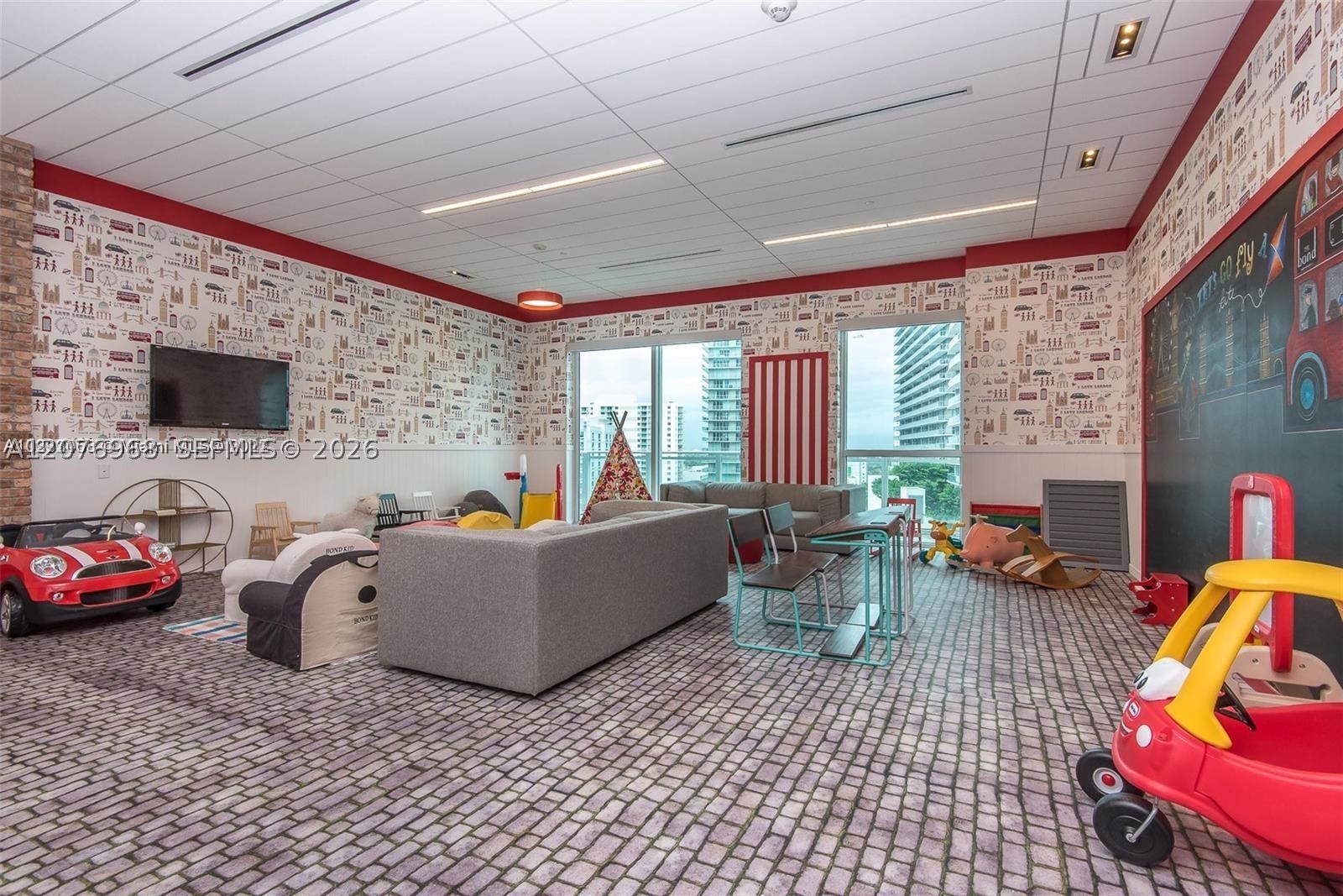1080 Brickell Ave #4201 Miami, FL 33131
