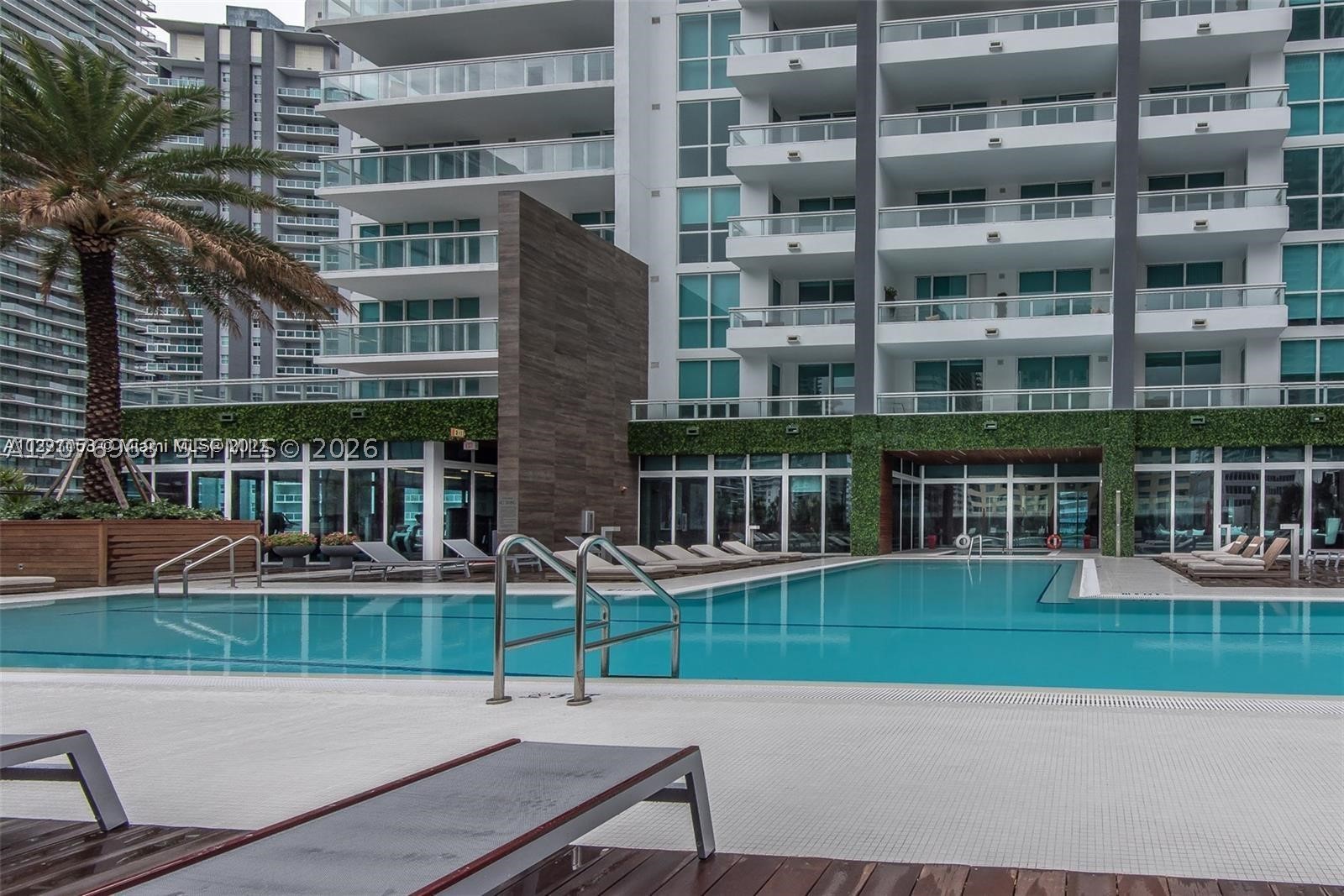 1080 Brickell Ave #4201 Miami, FL 33131