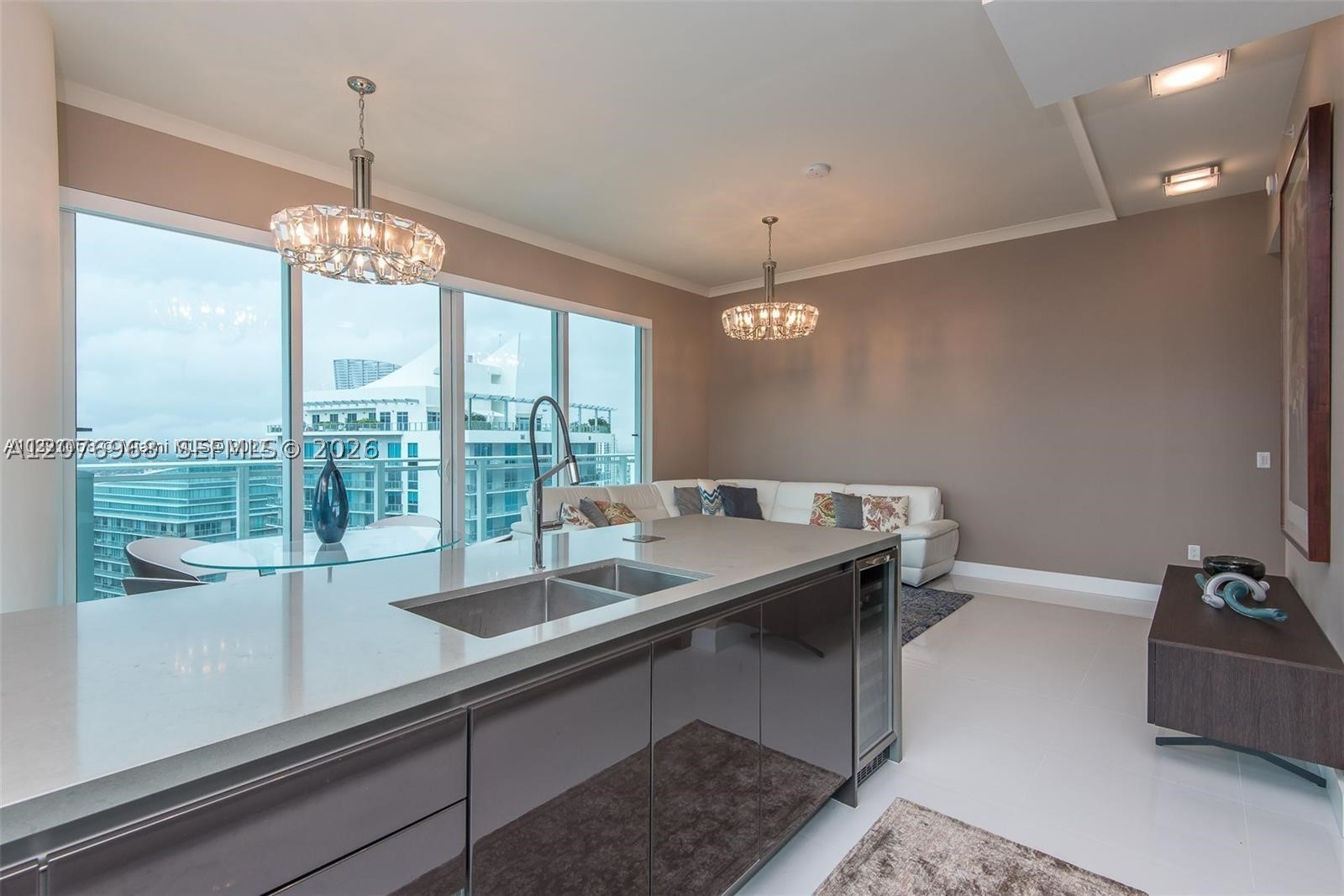 1080 Brickell Ave #4201 Miami, FL 33131
