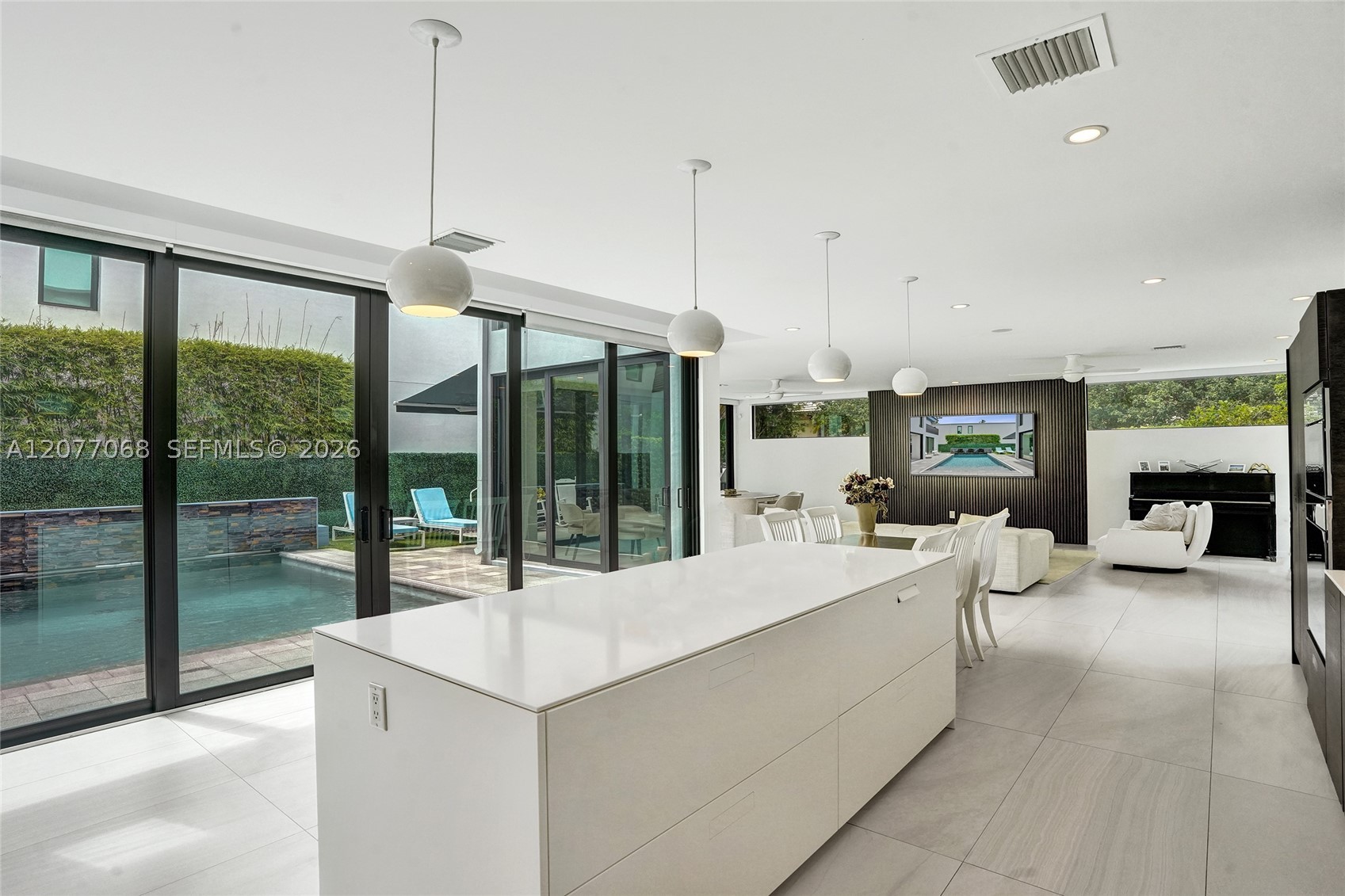 129 N Victoria Park Rd Fort Lauderdale, FL 33301