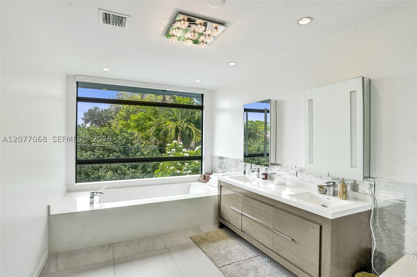 129 N Victoria Park Rd Fort Lauderdale, FL 33301