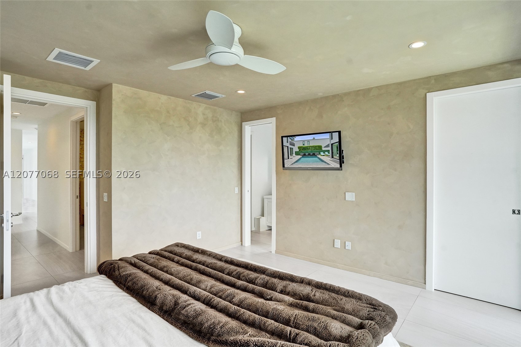 129 N Victoria Park Rd Fort Lauderdale, FL 33301