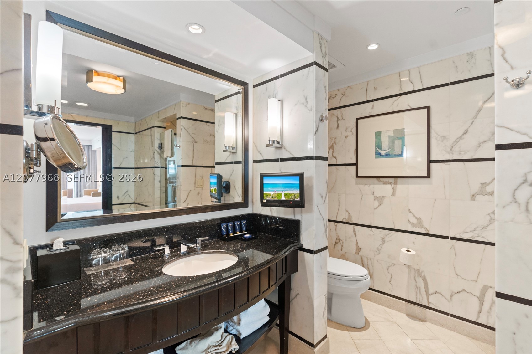 4391 Collins Ave #803 Miami Beach, FL 33140