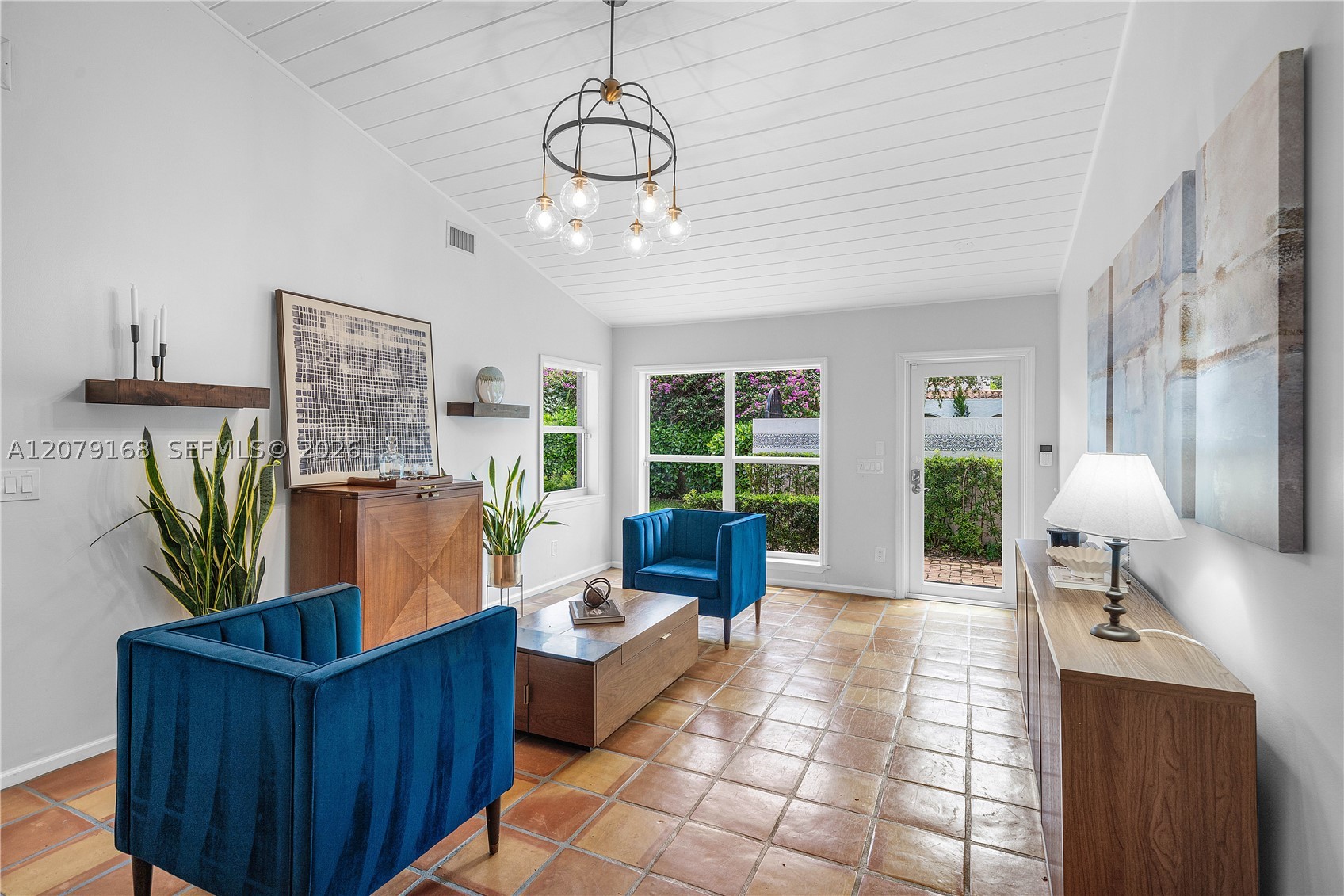 1015 SE 11th Ct Fort Lauderdale, FL 33316