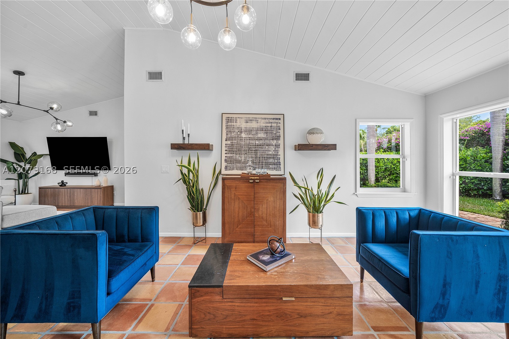 1015 SE 11th Ct Fort Lauderdale, FL 33316