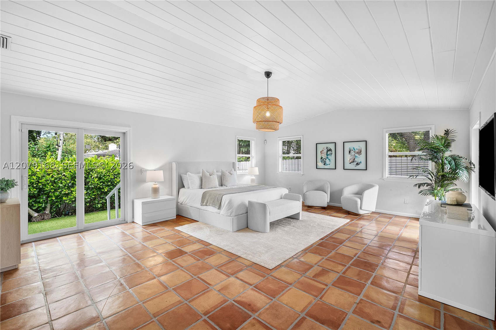 1015 SE 11th Ct Fort Lauderdale, FL 33316