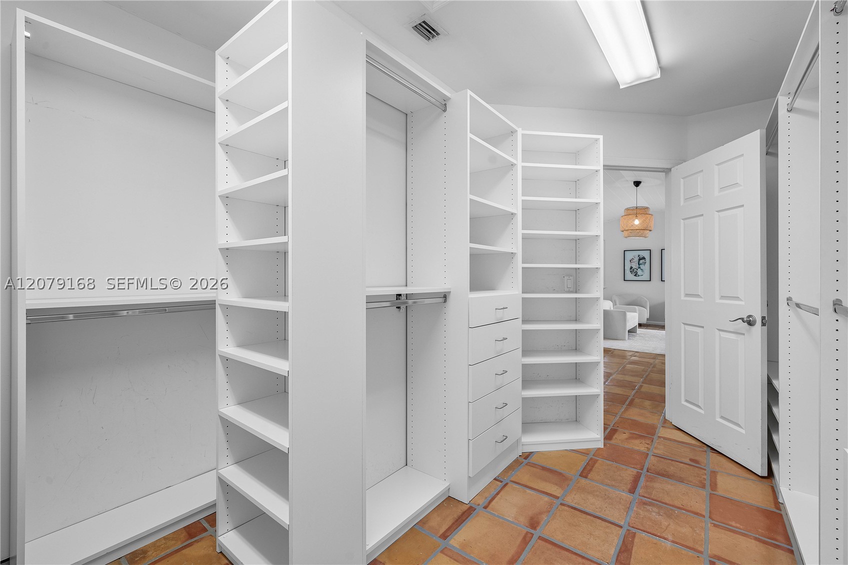 1015 SE 11th Ct Fort Lauderdale, FL 33316