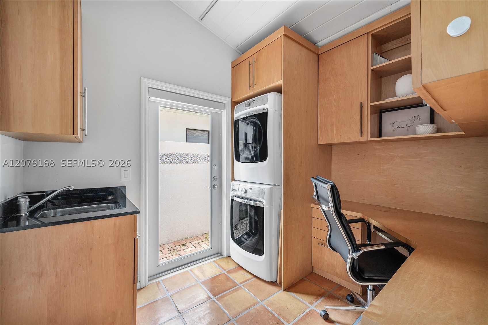 1015 SE 11th Ct Fort Lauderdale, FL 33316