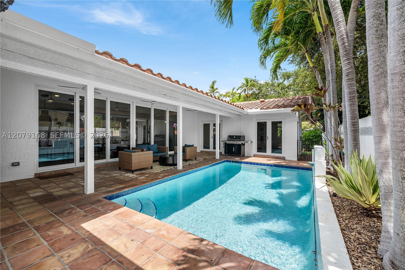 1015 SE 11th Ct Fort Lauderdale, FL 33316