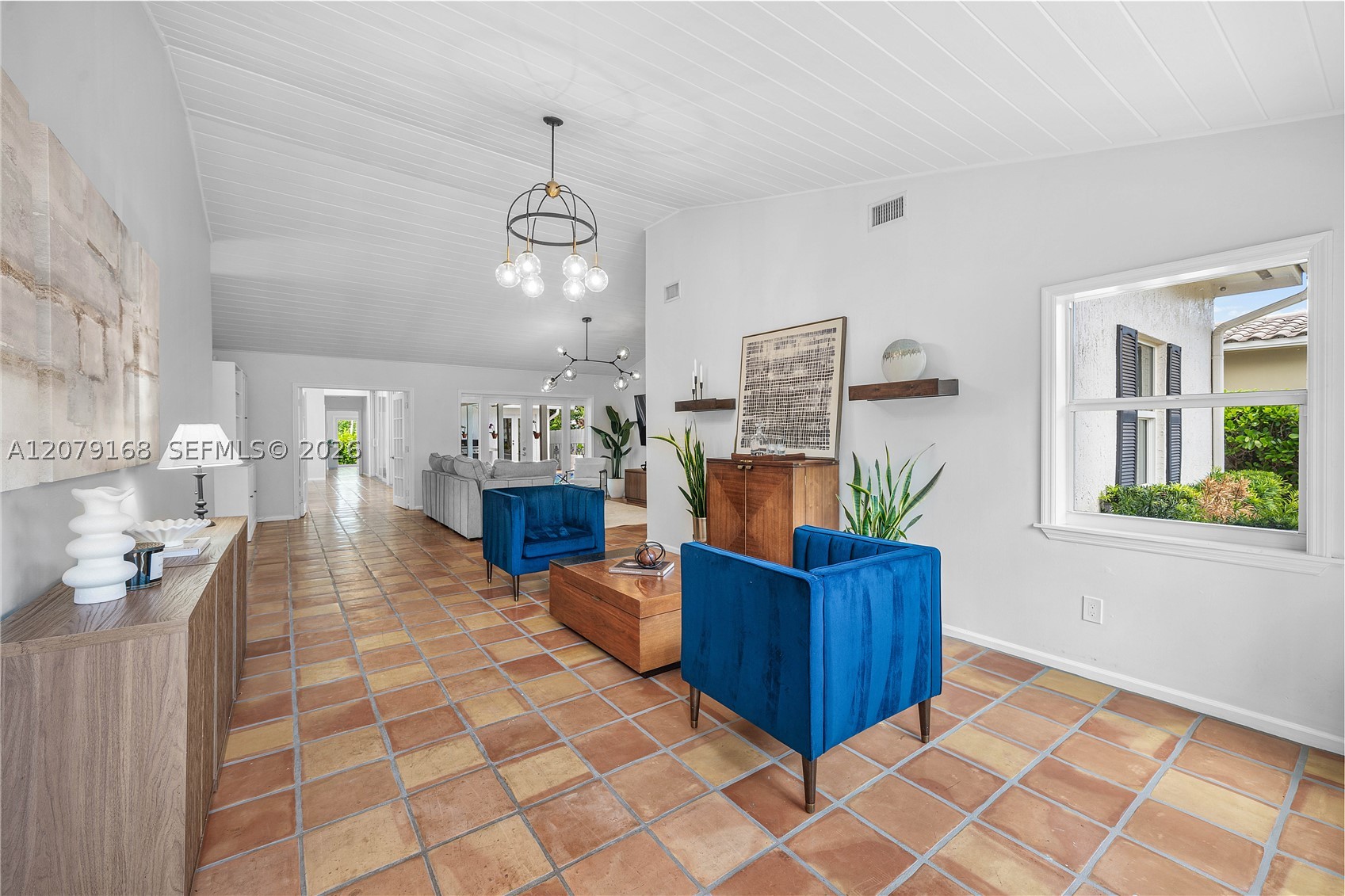 1015 SE 11th Ct Fort Lauderdale, FL 33316