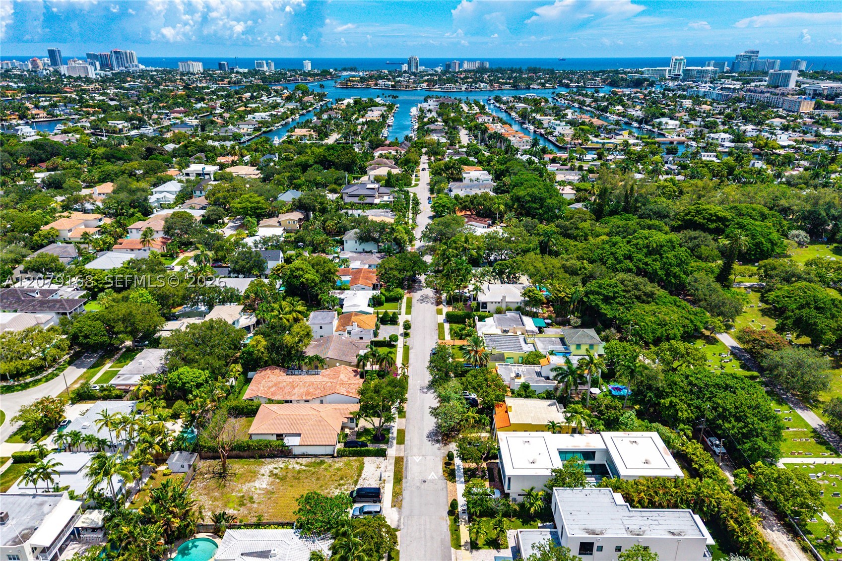 1015 SE 11th Ct Fort Lauderdale, FL 33316