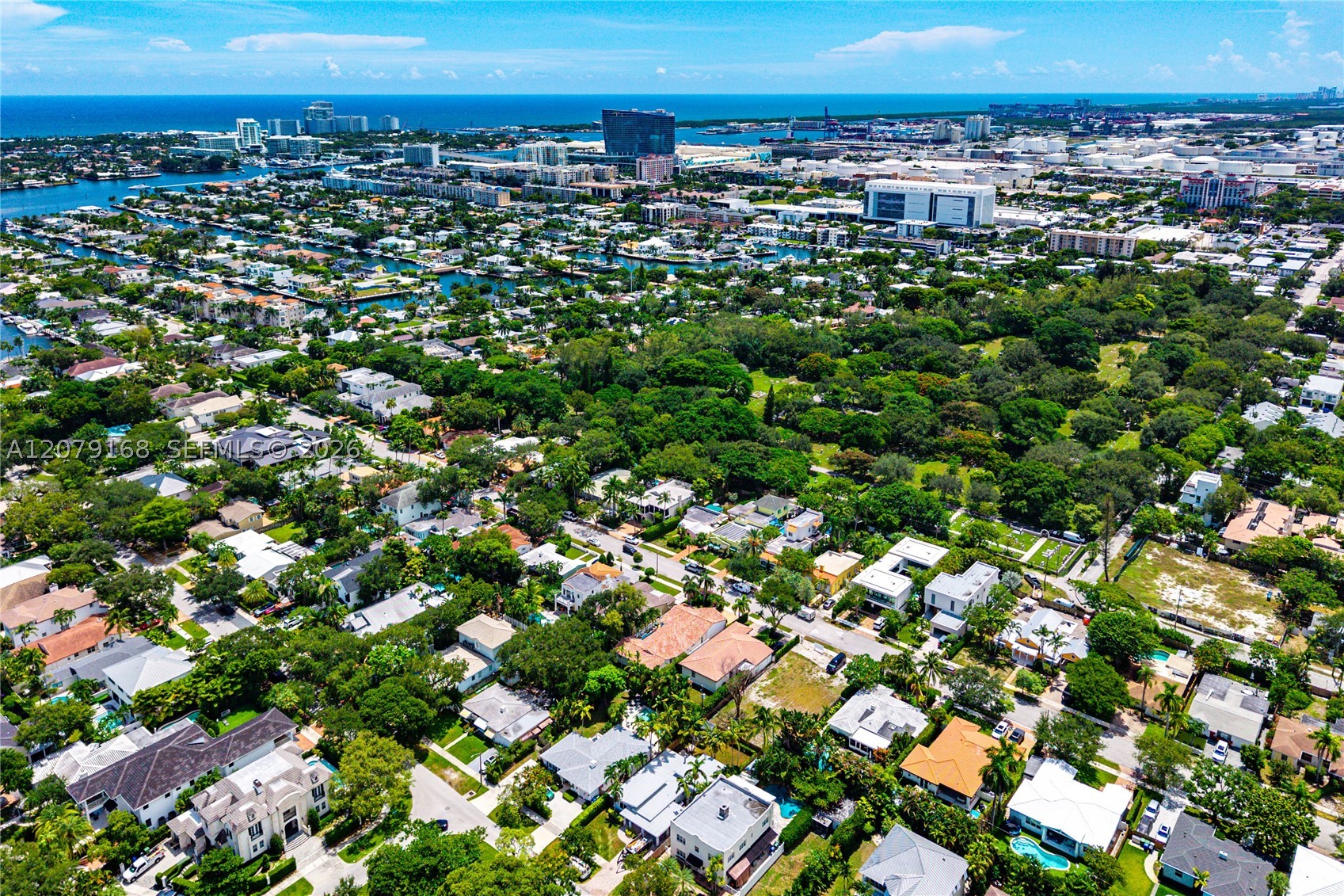 1015 SE 11th Ct Fort Lauderdale, FL 33316