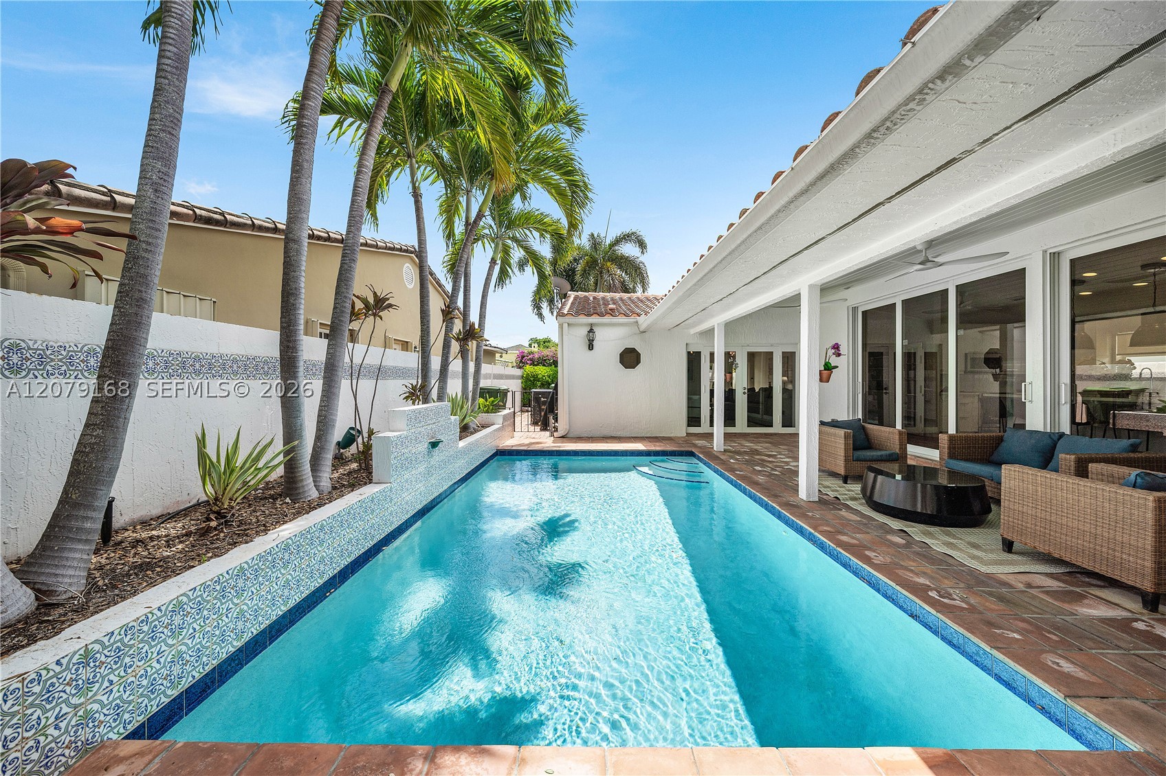 1015 SE 11th Ct Fort Lauderdale, FL 33316