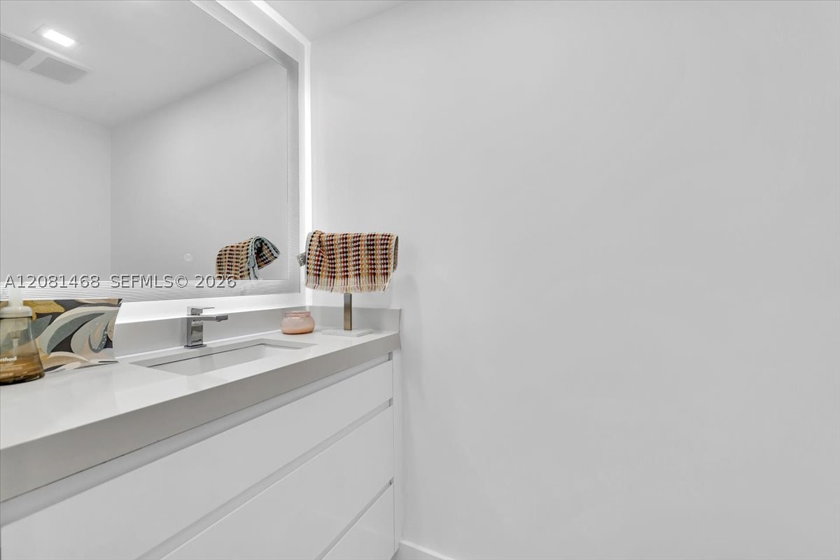 9801 Collins Ave #5U Bal Harbour, FL 33154