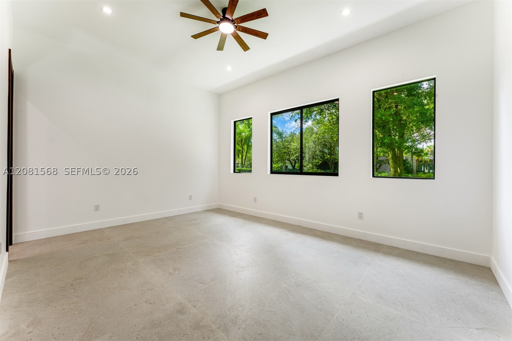 9475 SW 117th Ter Miami, FL 33176