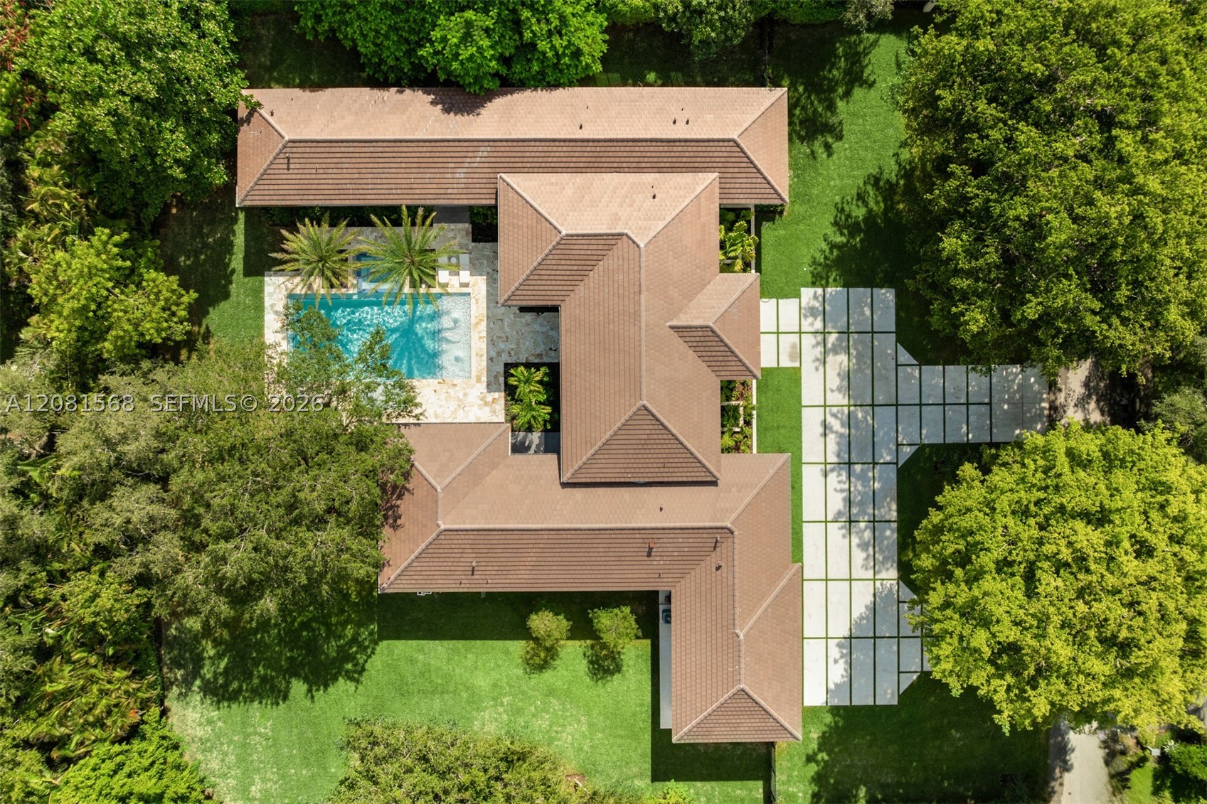 9475 SW 117th Ter Miami, FL 33176