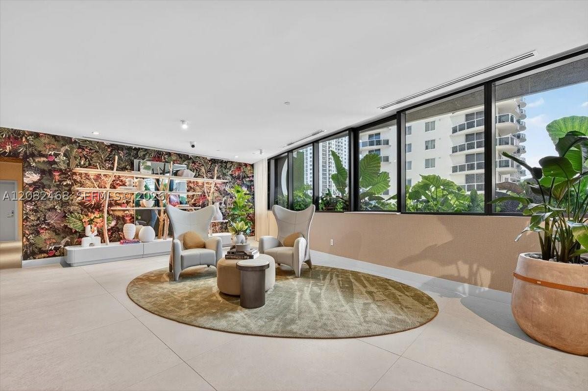 700 NE 24th St #5202 Miami, FL 33137