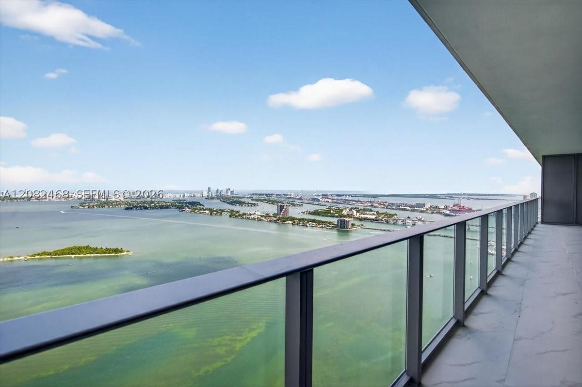 700 NE 24th St #5202 Miami, FL 33137