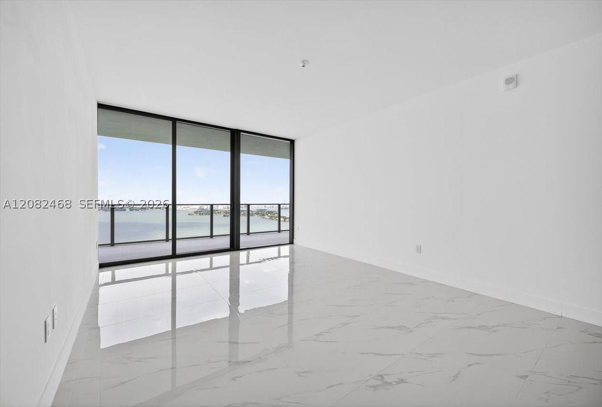 700 NE 24th St #5202 Miami, FL 33137