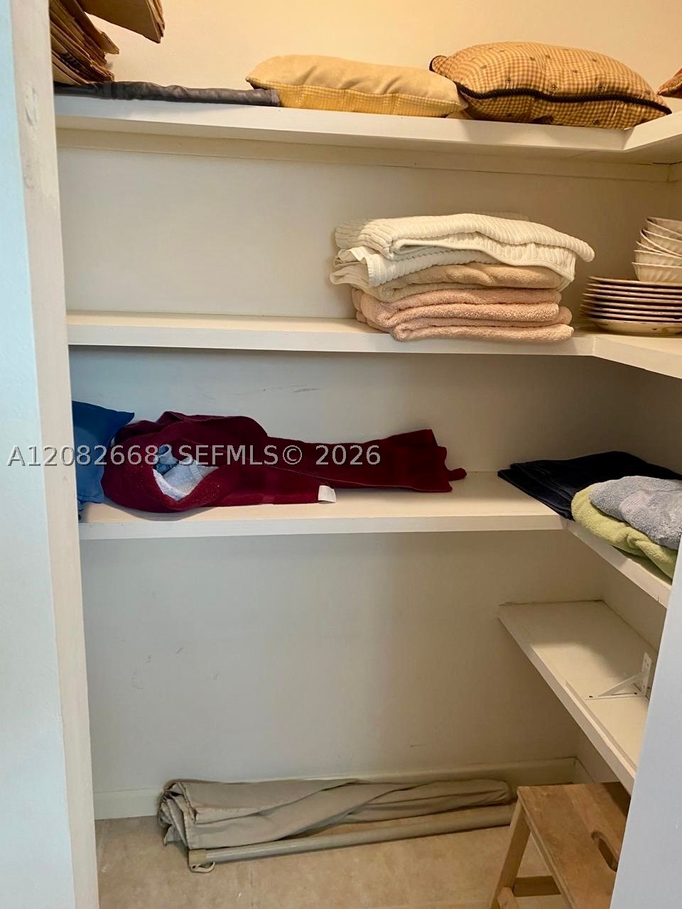 image Arlen House East19
