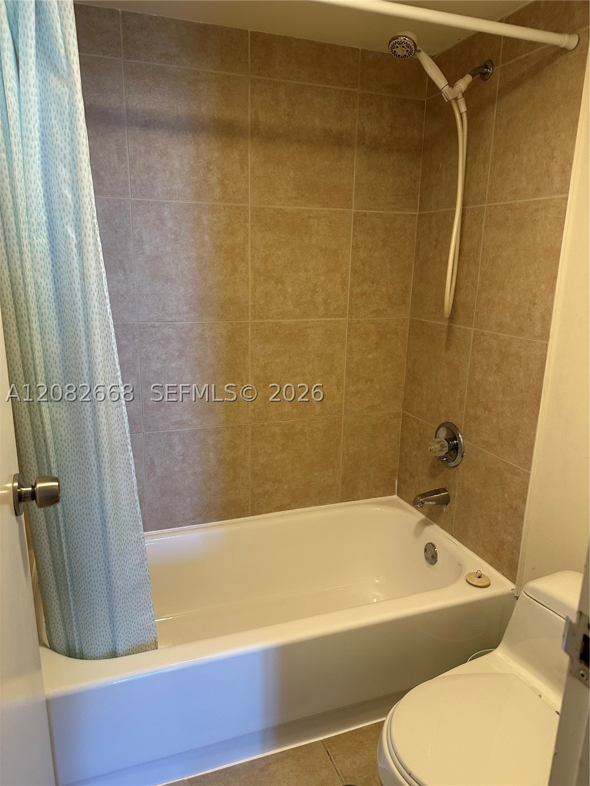 image Arlen House East23