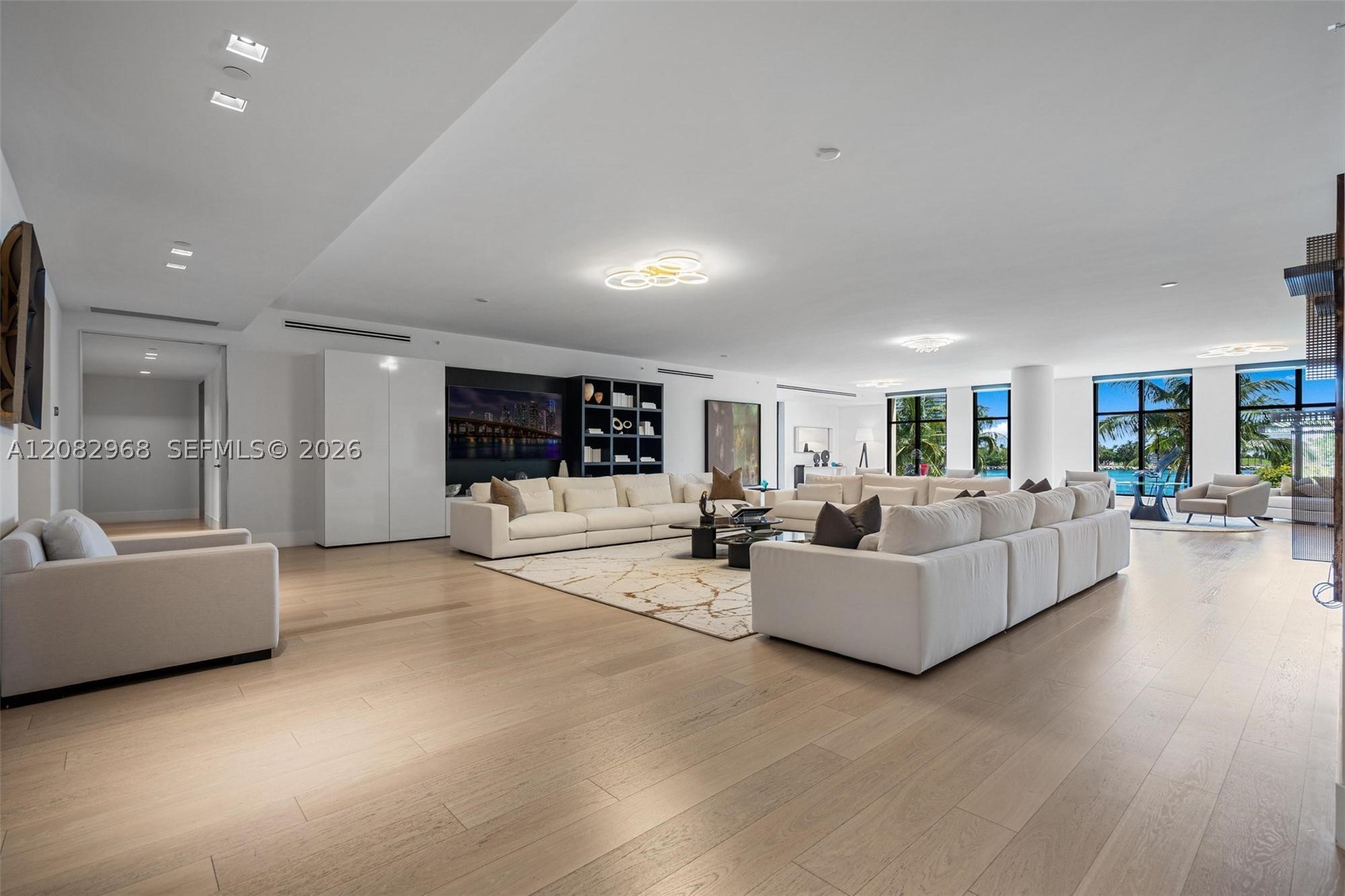 7025 Fisher Is Dr #7025 Miami Beach, FL 33109
