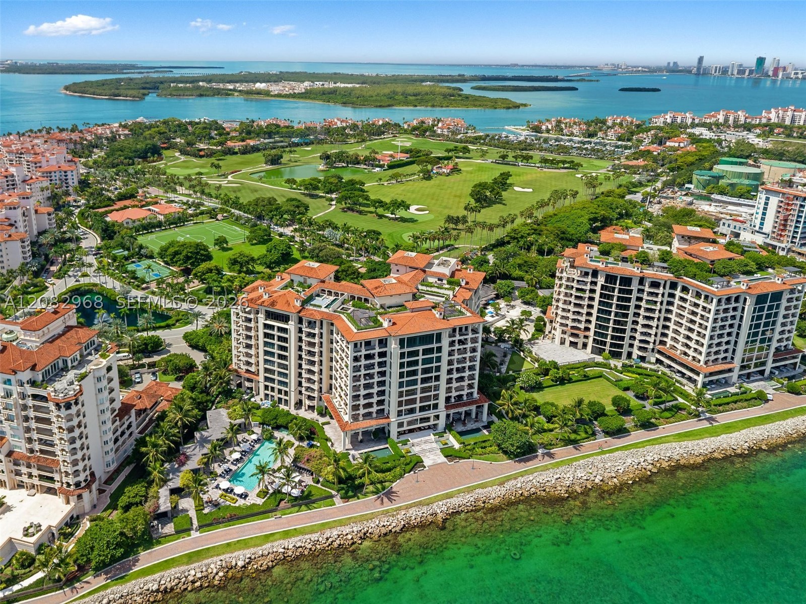 7025 Fisher Is Dr #7025 Miami Beach, FL 33109