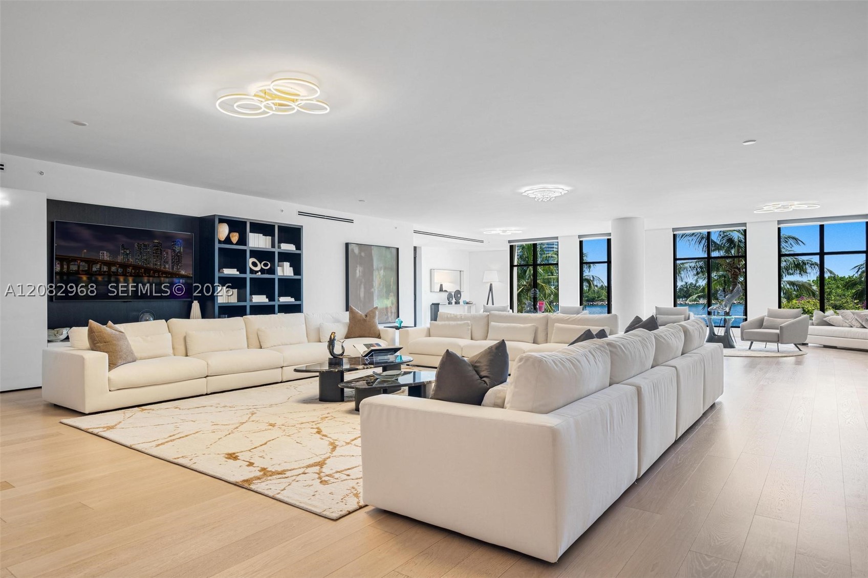 7025 Fisher Is Dr #7025 Miami Beach, FL 33109