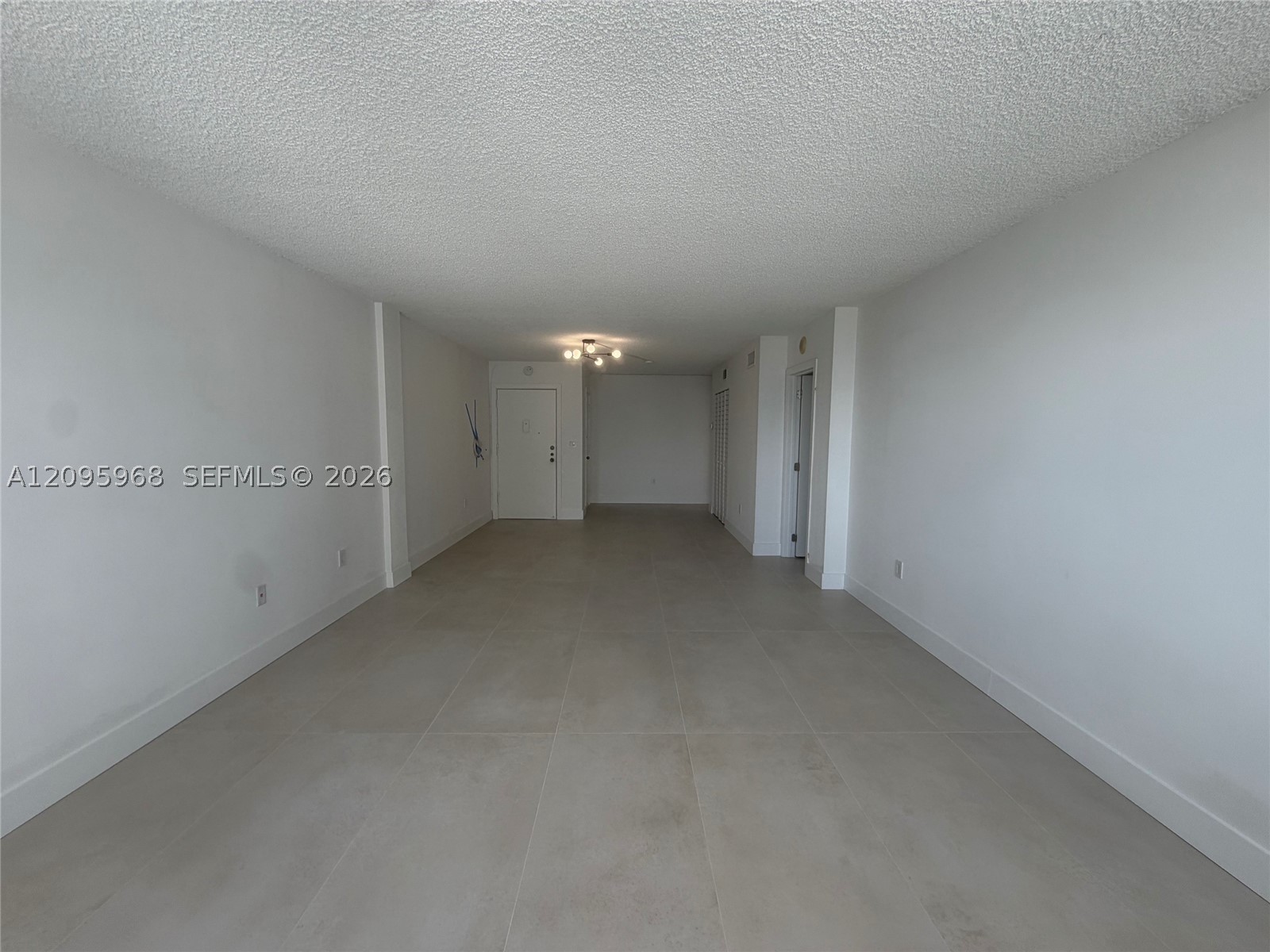 245 18th St #805 Miami Beach, FL 33139