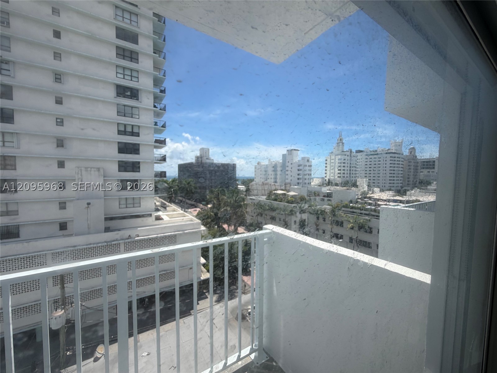 245 18th St #805 Miami Beach, FL 33139