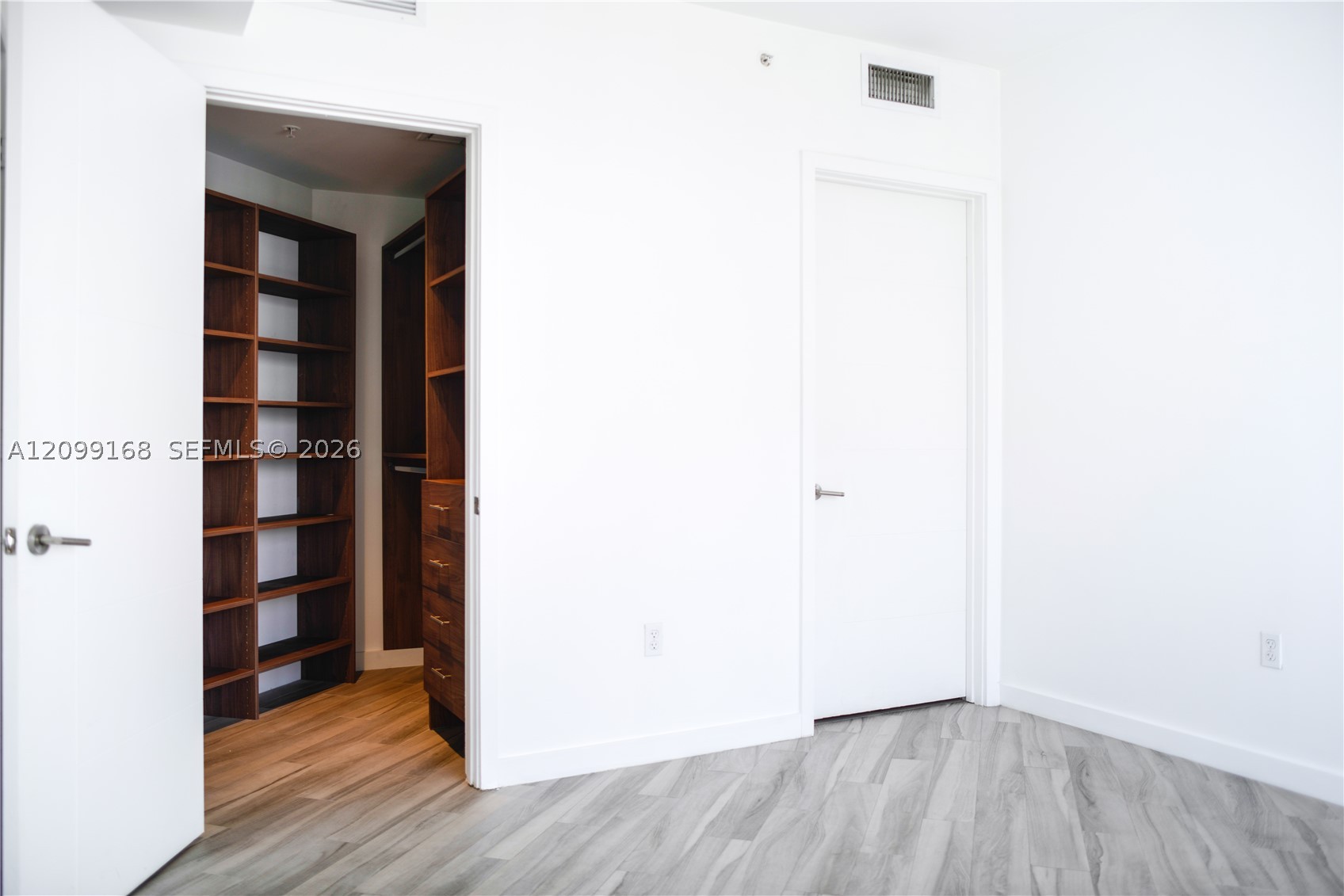 image Brickell Ten11