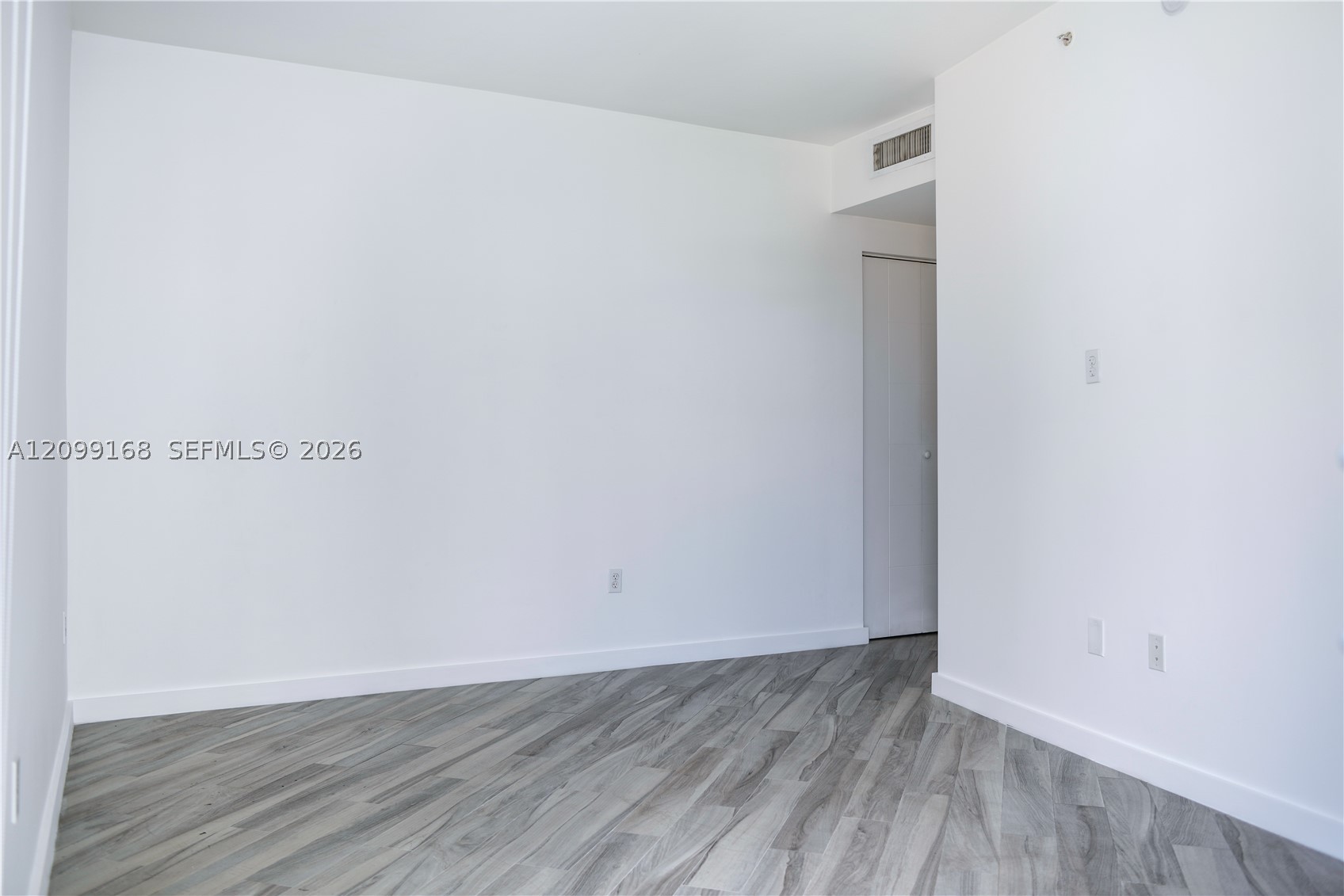 image Brickell Ten15