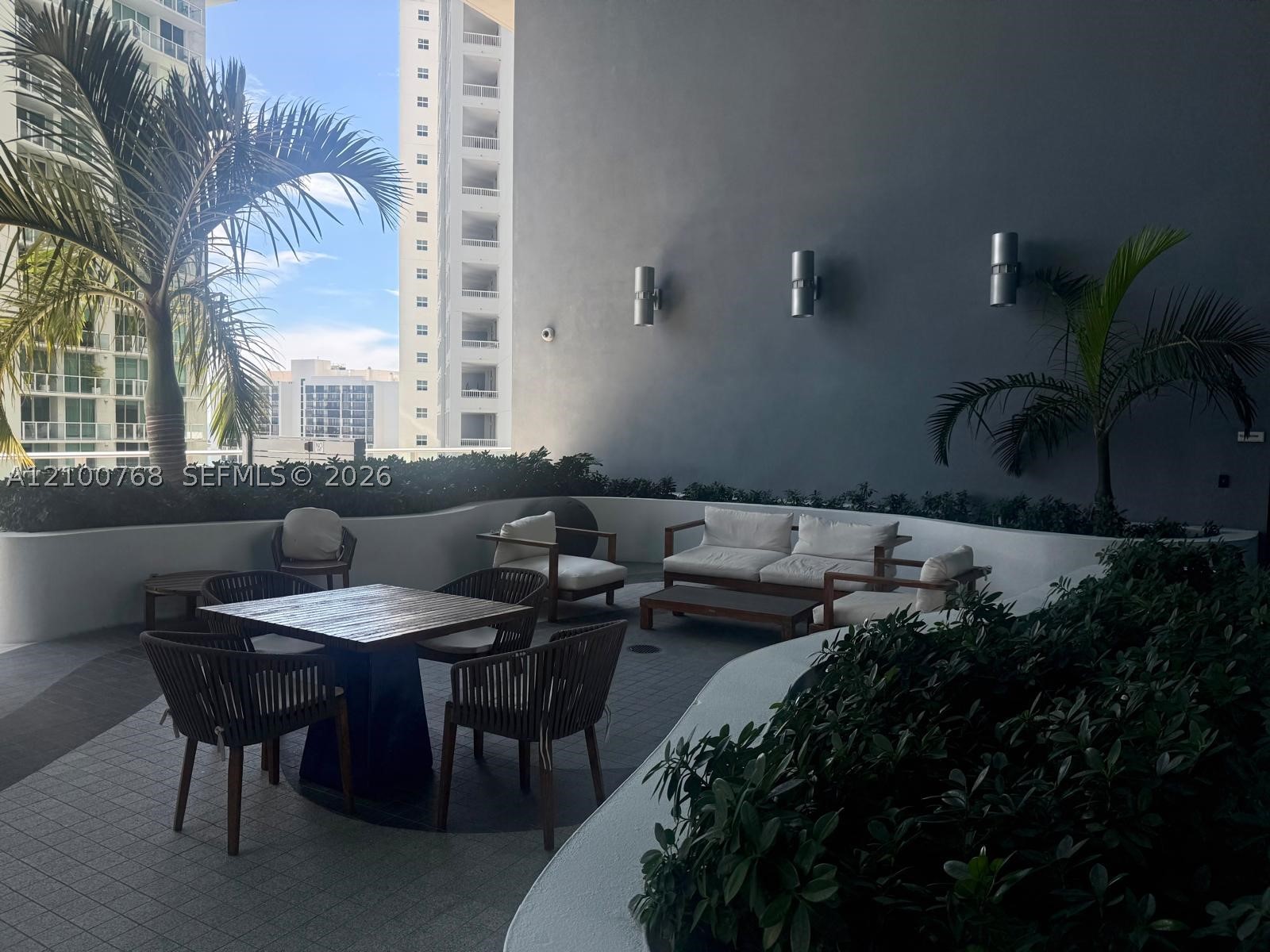 image Brickell House19
