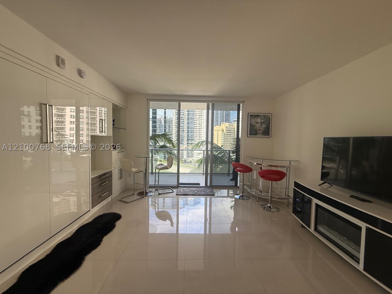 image Brickell House3