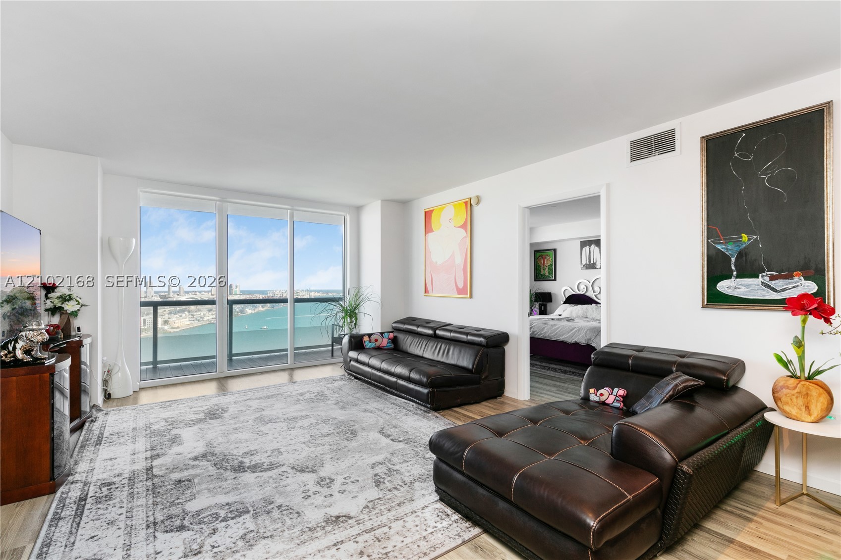 image 50 Biscayne10
