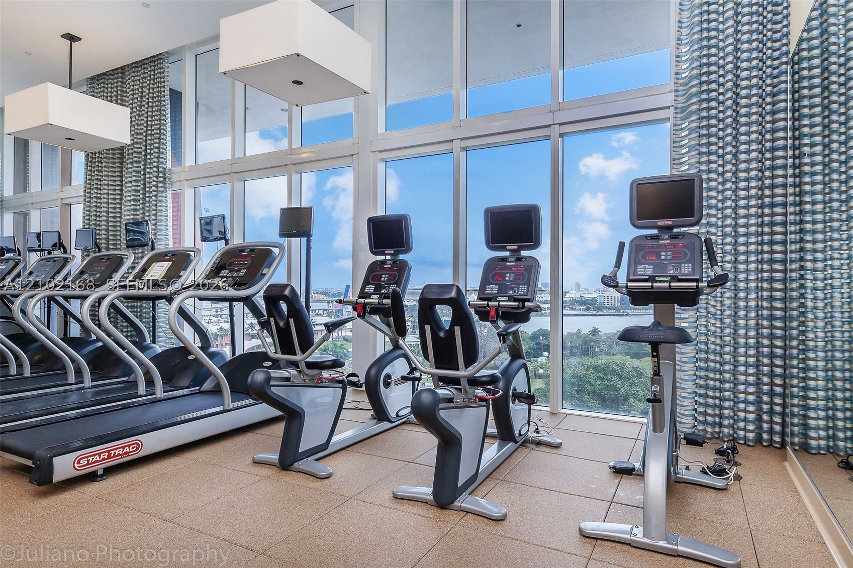 image 50 Biscayne23