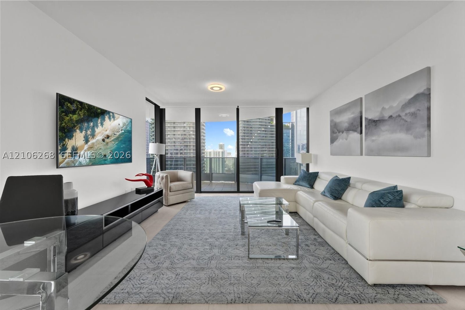 1000 Brickell Plz #3612