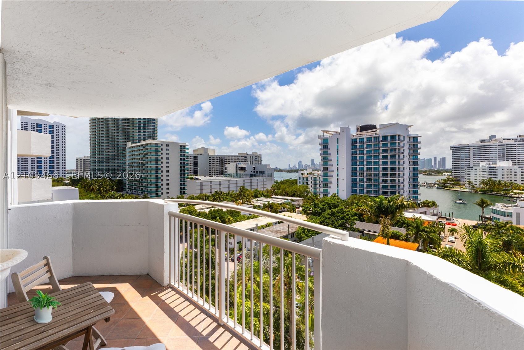 1621 Bay Rd #906