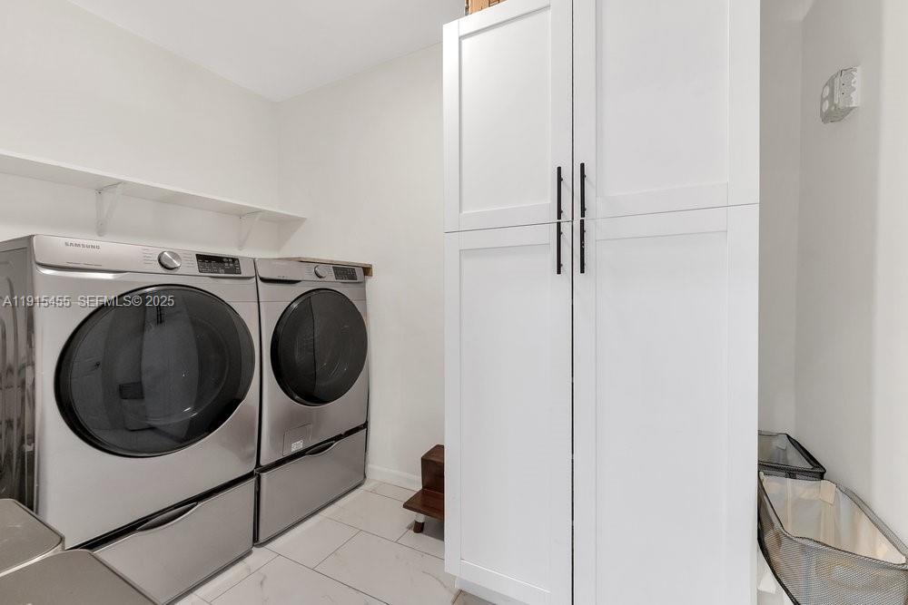 801 NE 19th Fort Lauderdale, FL 33304