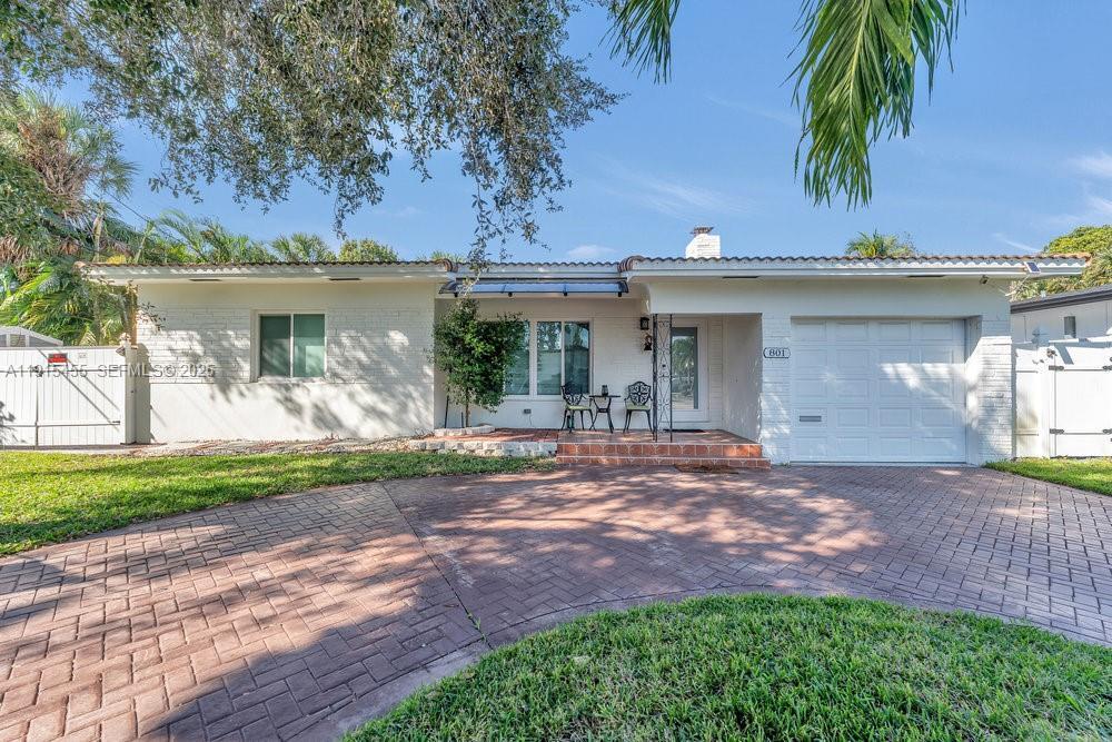 801 NE 19th Fort Lauderdale, FL 33304