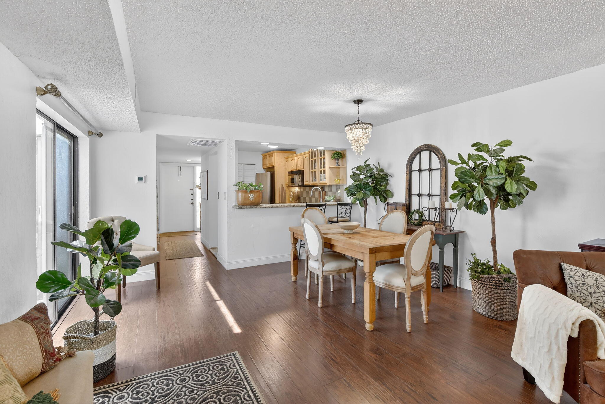 1533 Fairway Pembroke Pines, FL 33026